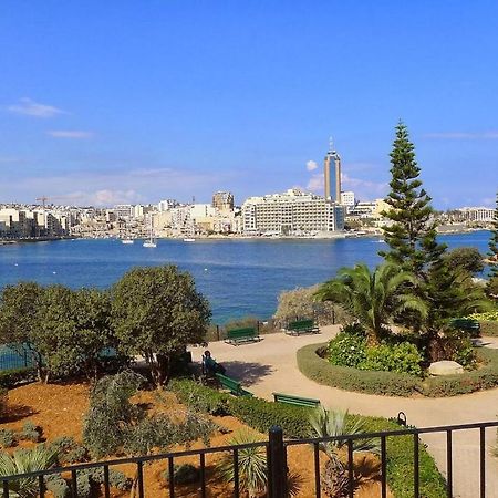 Picturesque Sliema Pad Steps From The Seafront Apartment Exterior photo